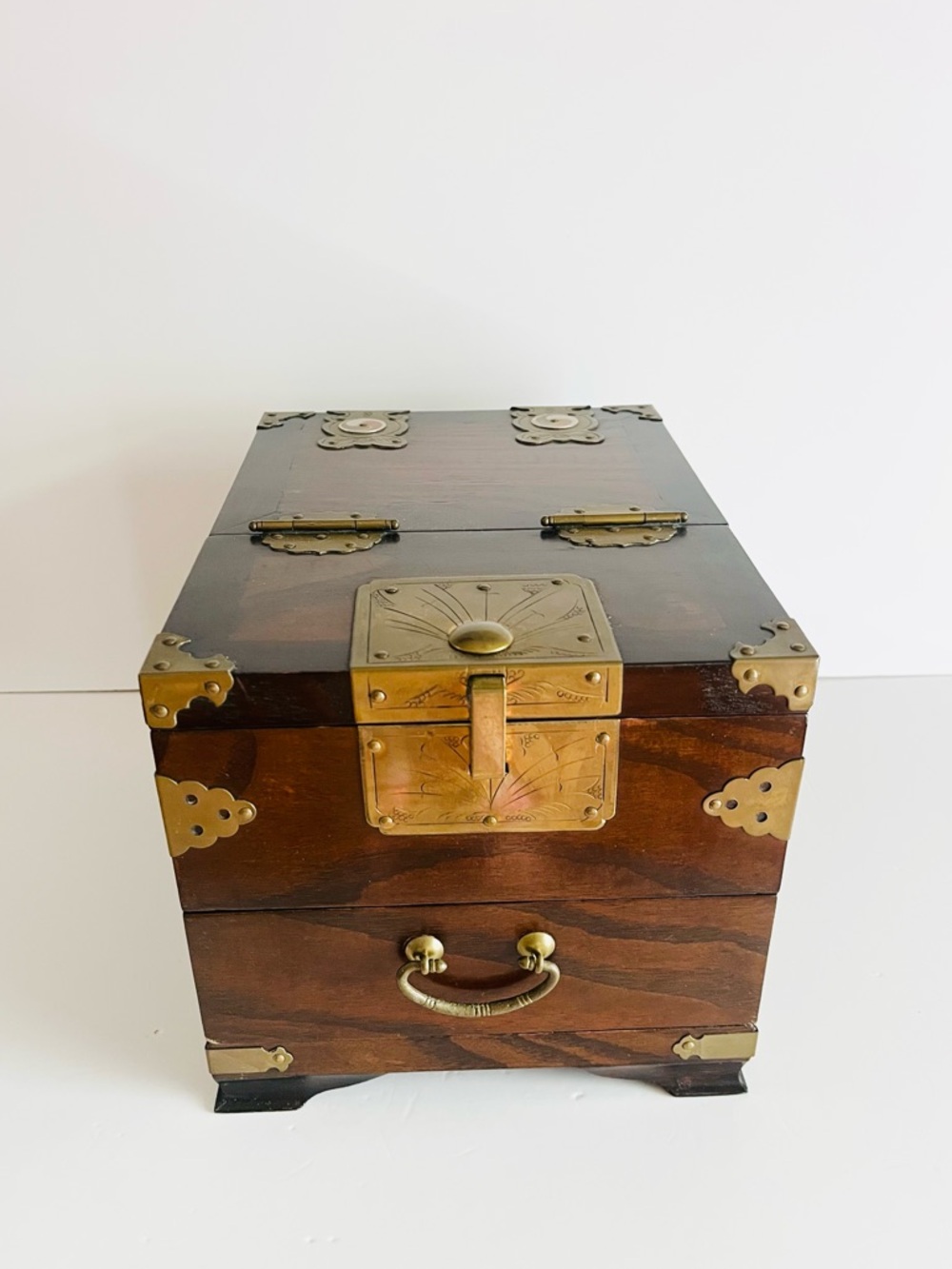 Vintage Chinese Style Wooden Jewellery Travel Box